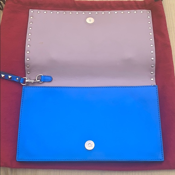 Valentino Garavani rockstud clutch - Picture 6 of 9